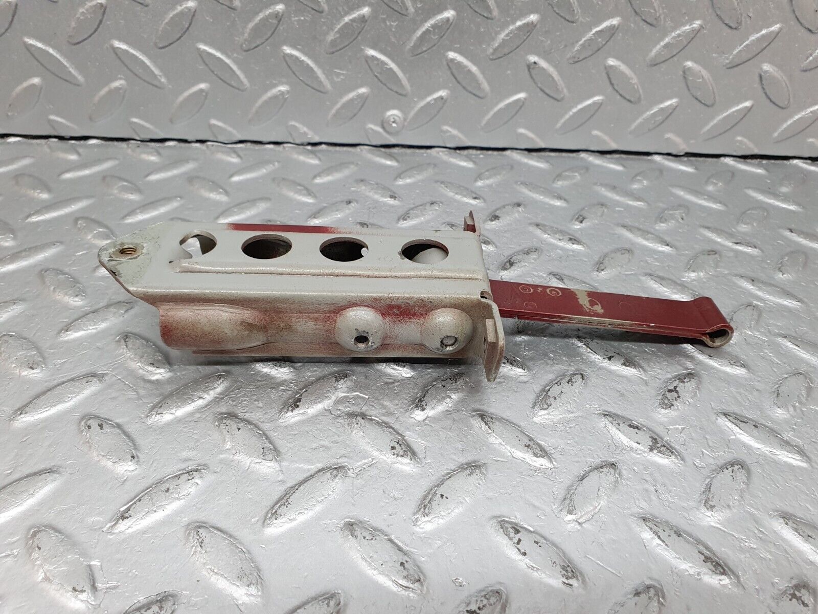 41078 Mercedes-Benz W126 300SE Door Safety Check Strap Rear