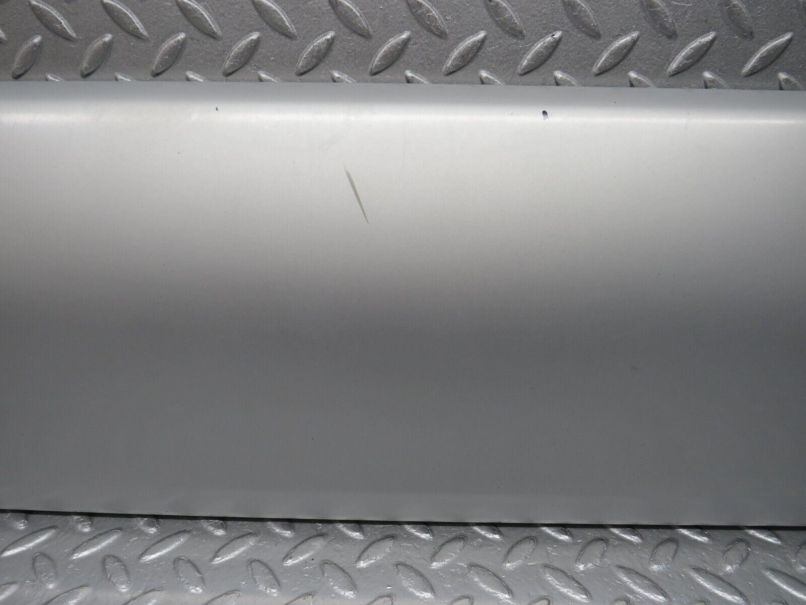 39381 Mercedes-Benz R129 320SL Coupe Right Door Lower Moulding Trim 1296902240