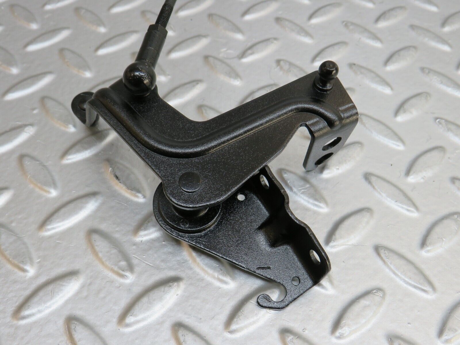 35934 Mercedes-Benz 240D OM616.912 Throttle Linkage