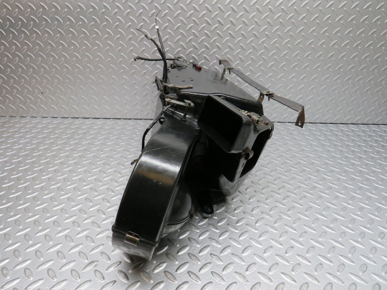 35916 Mercedes-Benz W108 Heater Box Blower Housing