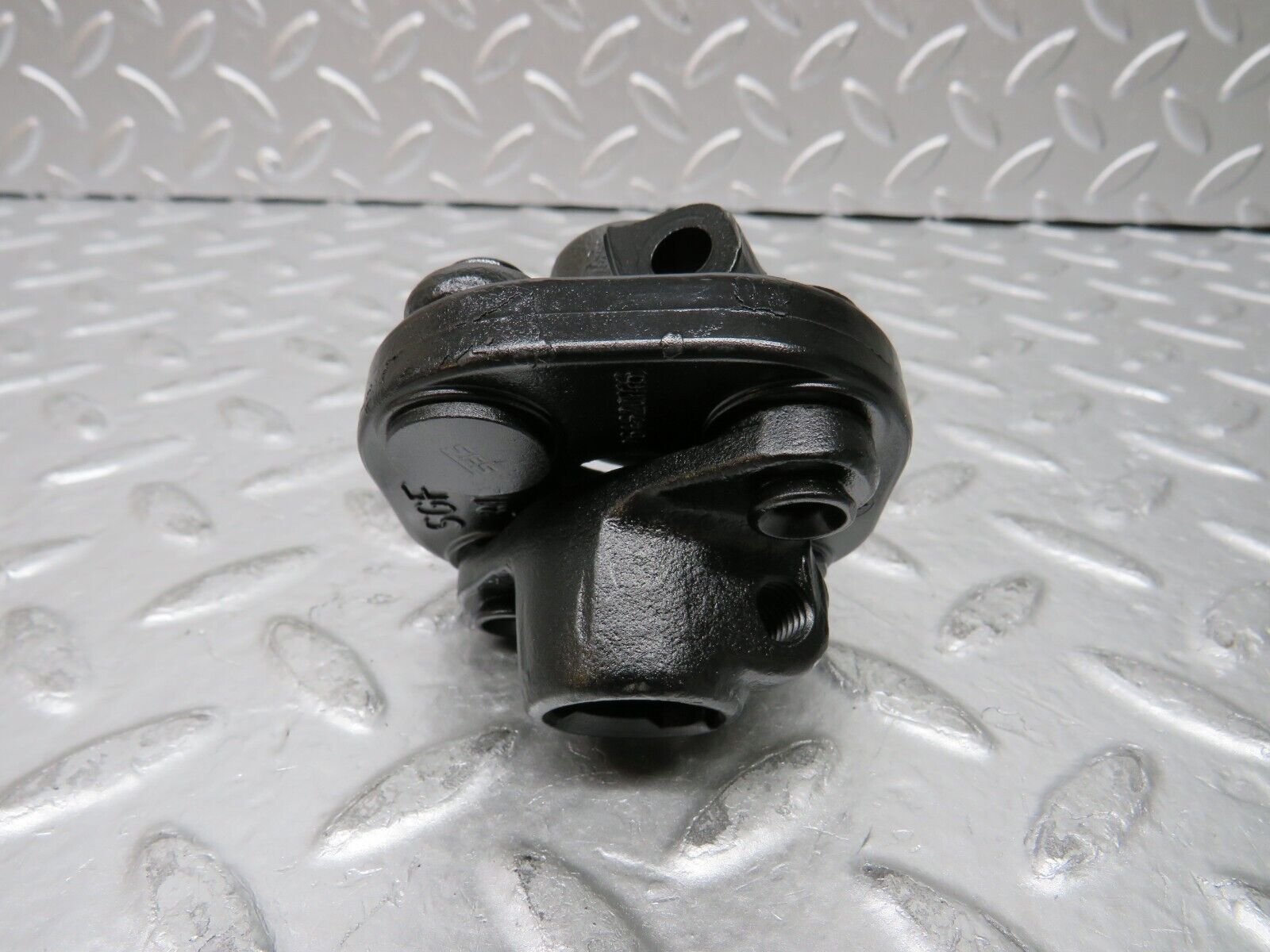 26726 Mercedes-Benz C124 220CE Coupe Steering Column Lower Shaft Connector