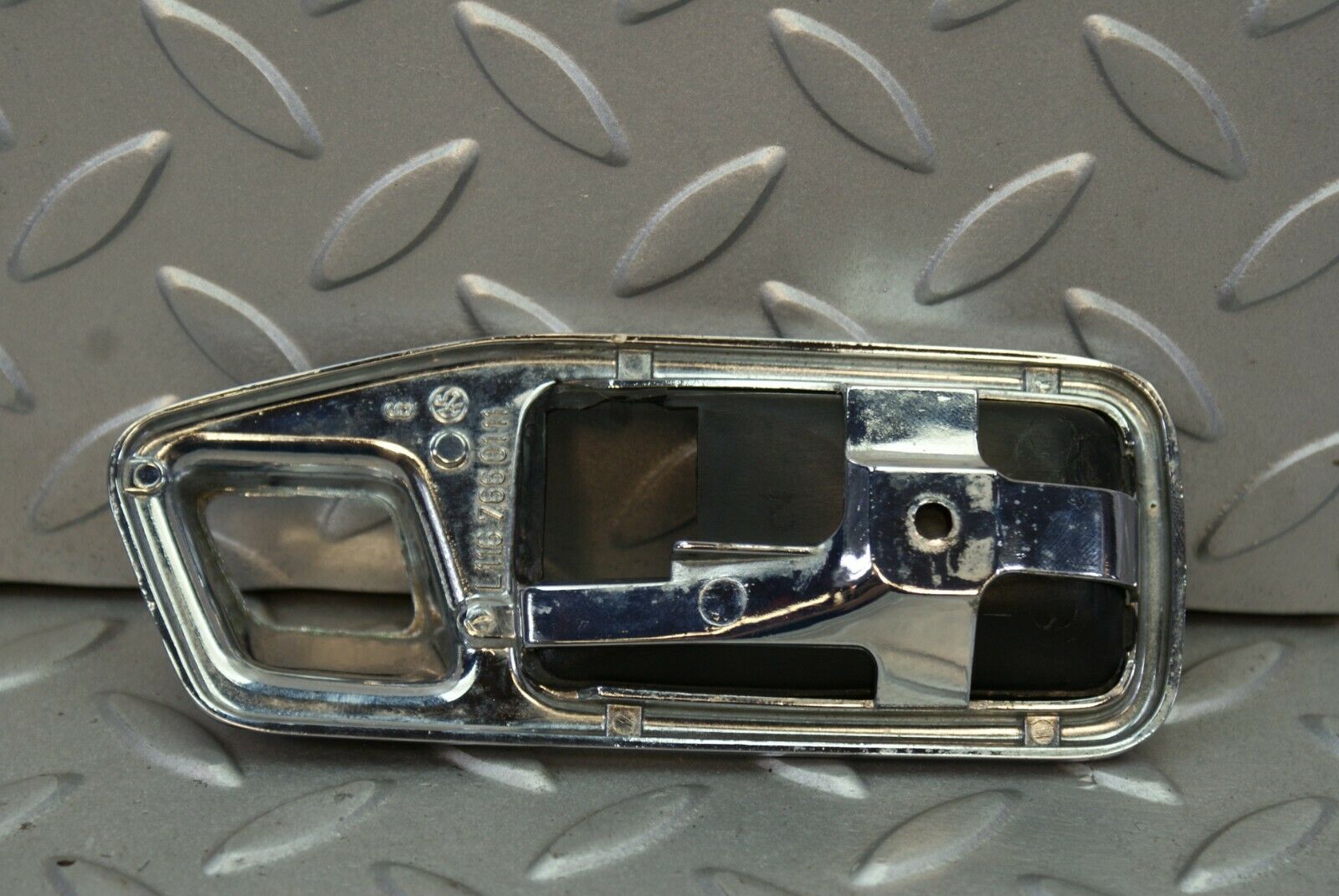 2753 Mercedes-Benz C123 280CE Coupe Chrome Frame For Door Opener Left 1167660111