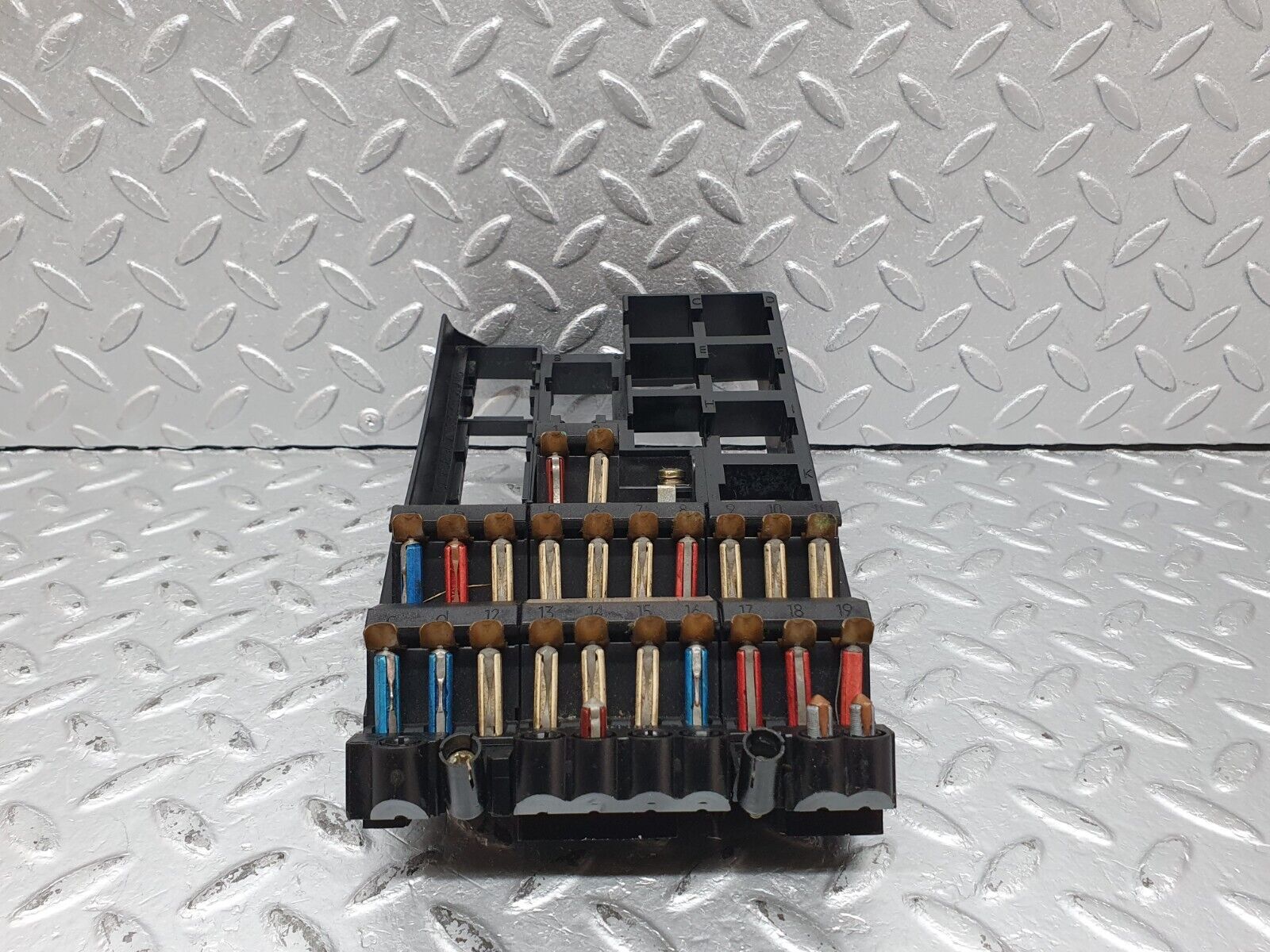 41210 Mercedes-Benz W126 300SE Fuse Box 1265407206 1265400850 1265454140