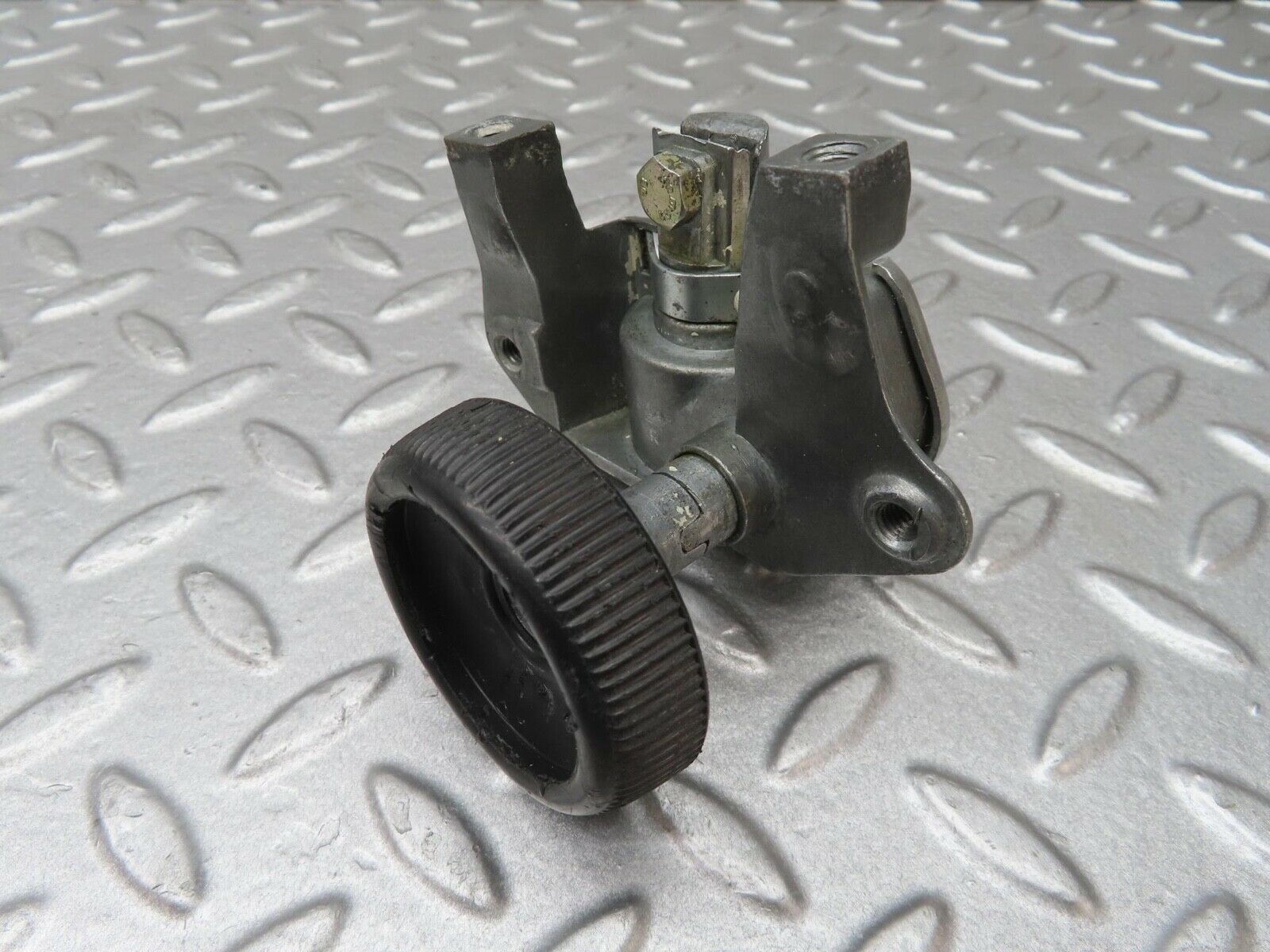 13205 Mercedes-Benz W111 220S Vent Window Regulator Left