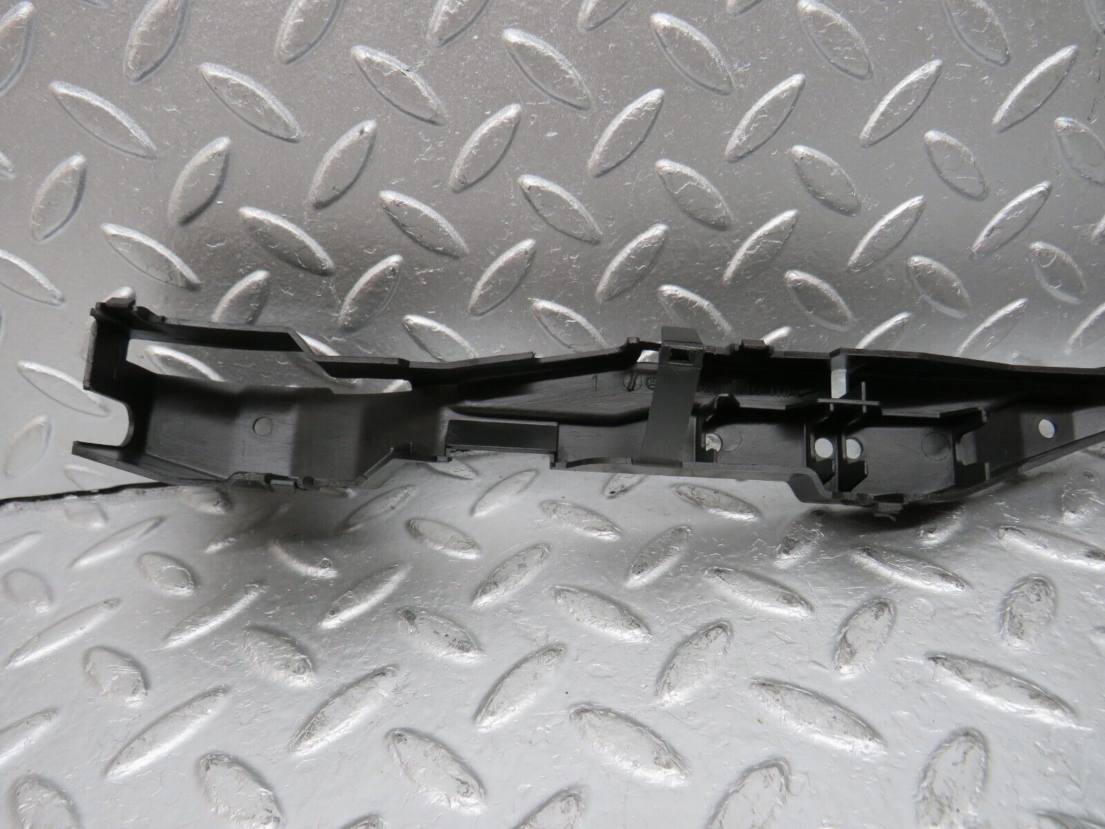 33298 Mercedes-Benz W202 C180 Front Panel Plastic Cover Trim 2026280407