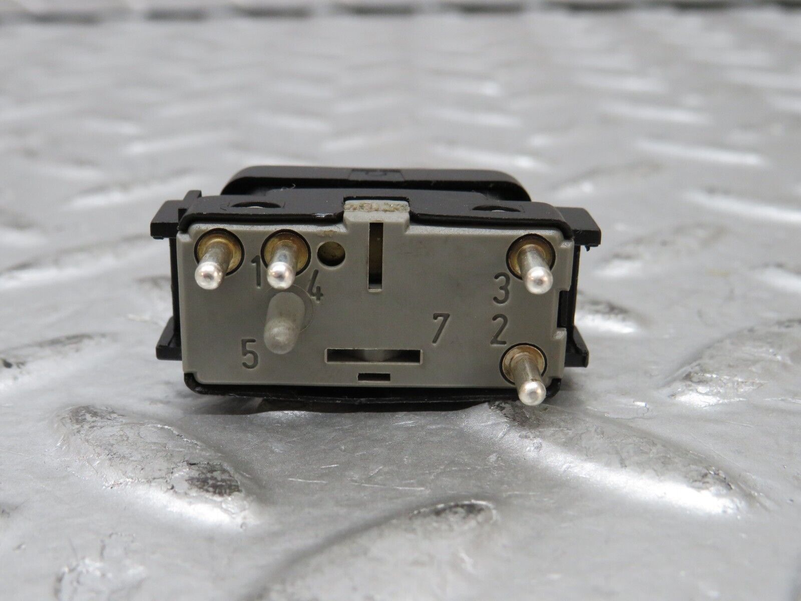 27561 Mercedes-Benz S124 300TE Electric Window Switch Left Side 1248209310