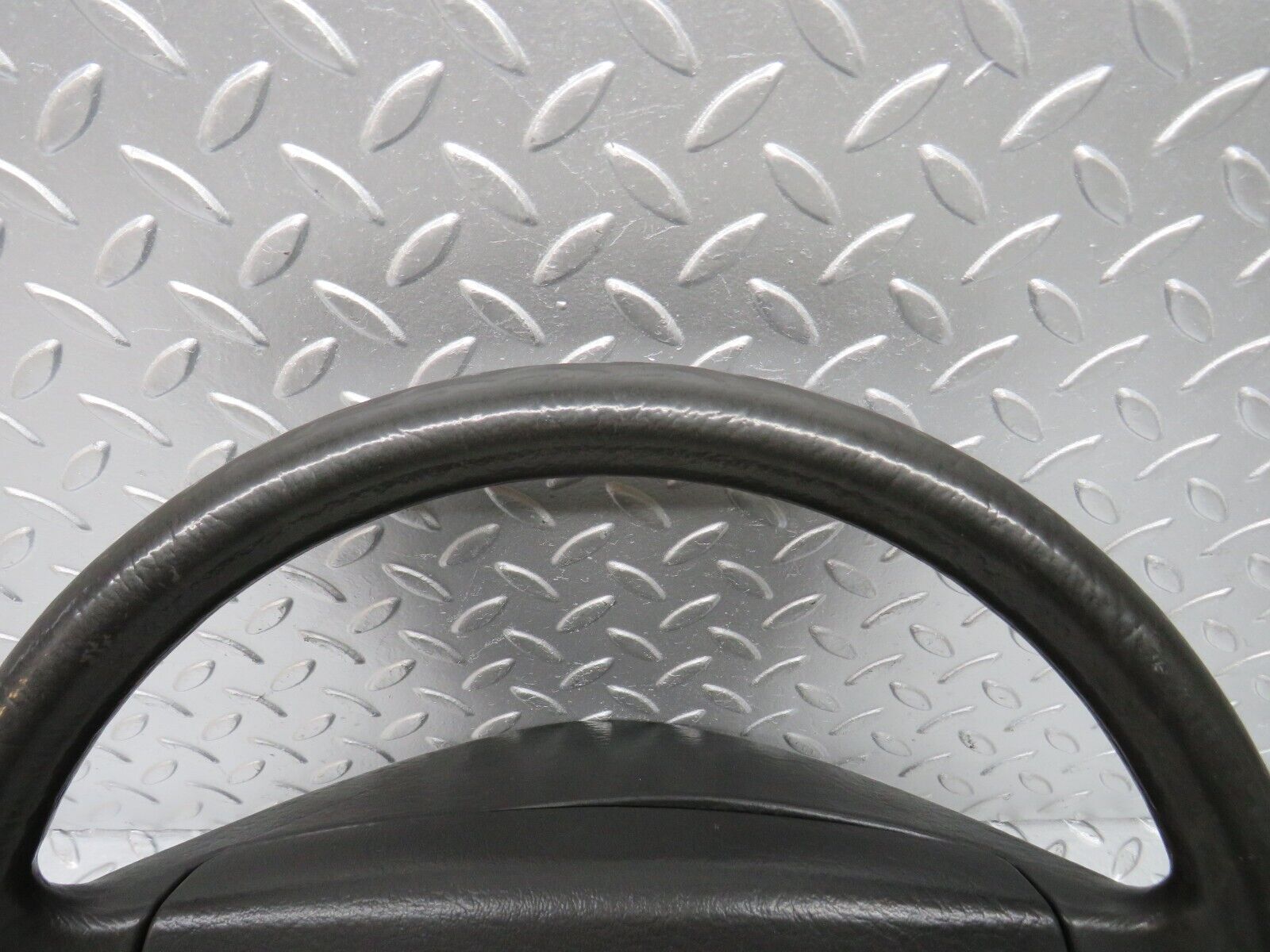 30257 Mercedes-Benz W124 230E Steering Wheel