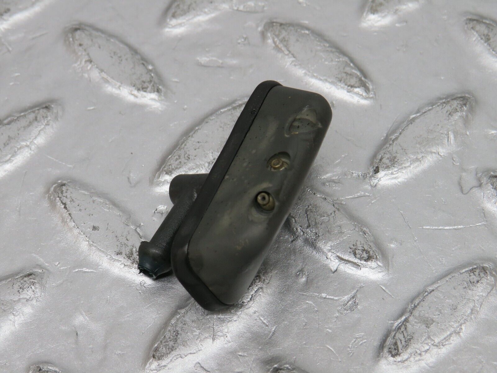 32575 Mercedes-Benz S124 300TE Wagon Tailgate Windscreen Washer Nozzle