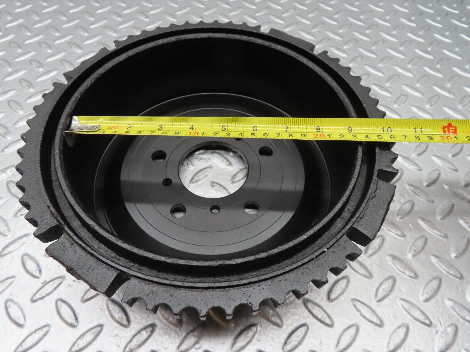 18296 Mercedes-Benz W111 220SE Coupe Rear Brake Drum