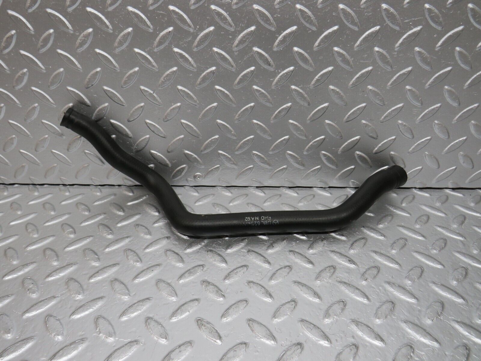 31365 Mercedes-Benz S124 220TE Wagon Radiator Hose Pipe 1248306296