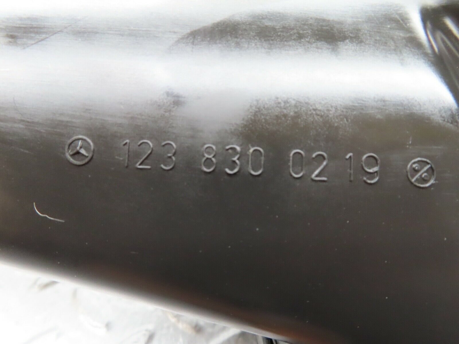 17926 Mercedes-Benz W123 200 Air Duct Vent Left And Right Side 1238300119