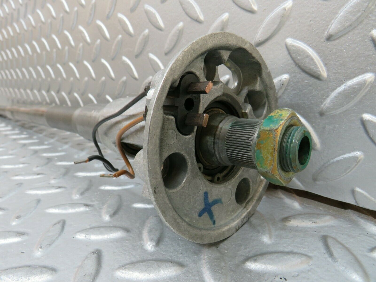 23844 Mercedes-Benz C107 450SLC Coupe Steering Column Shaft