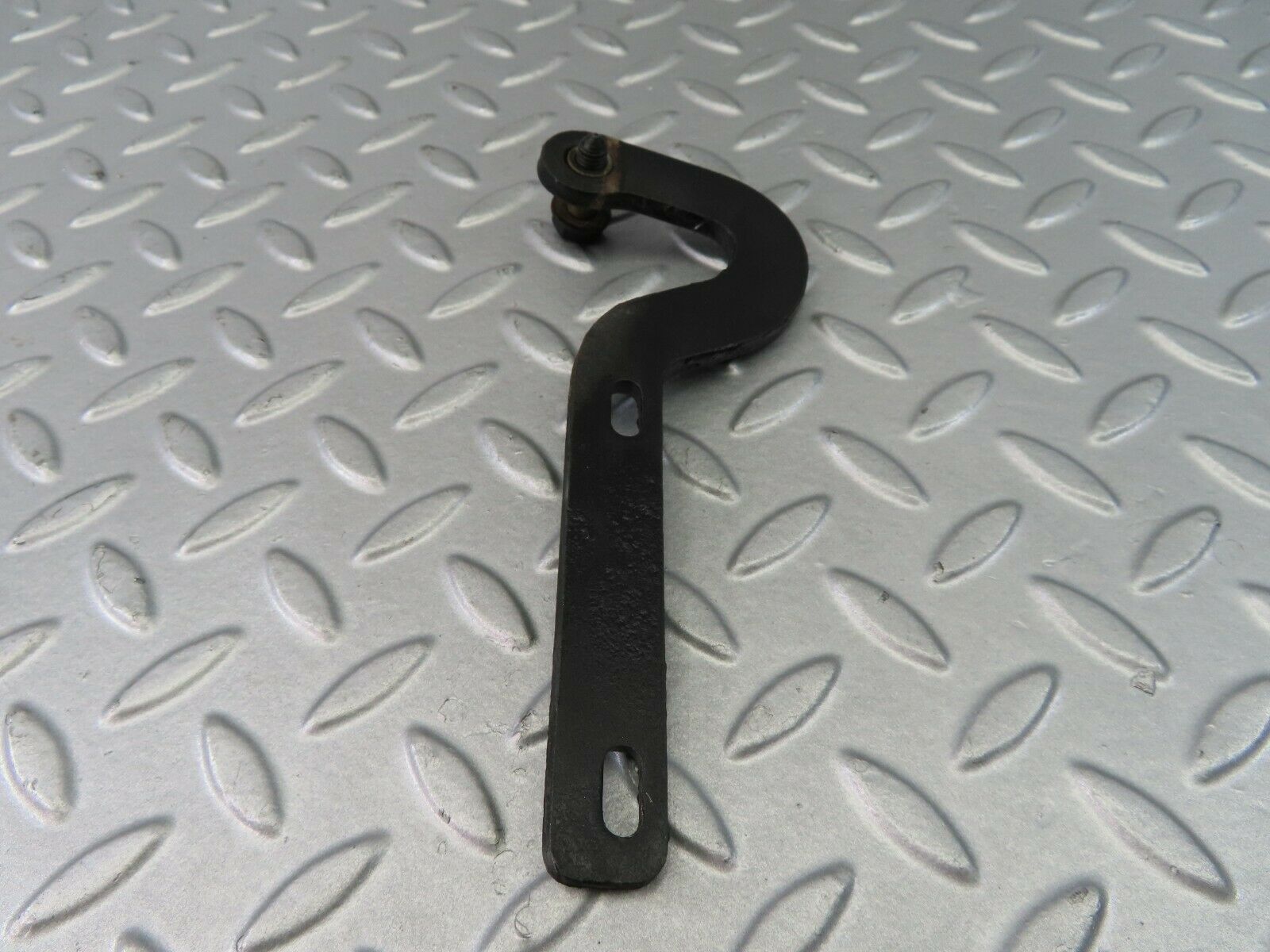 7248 Mercedes-Benz W116 450SE Bonnet Hinge Support Left