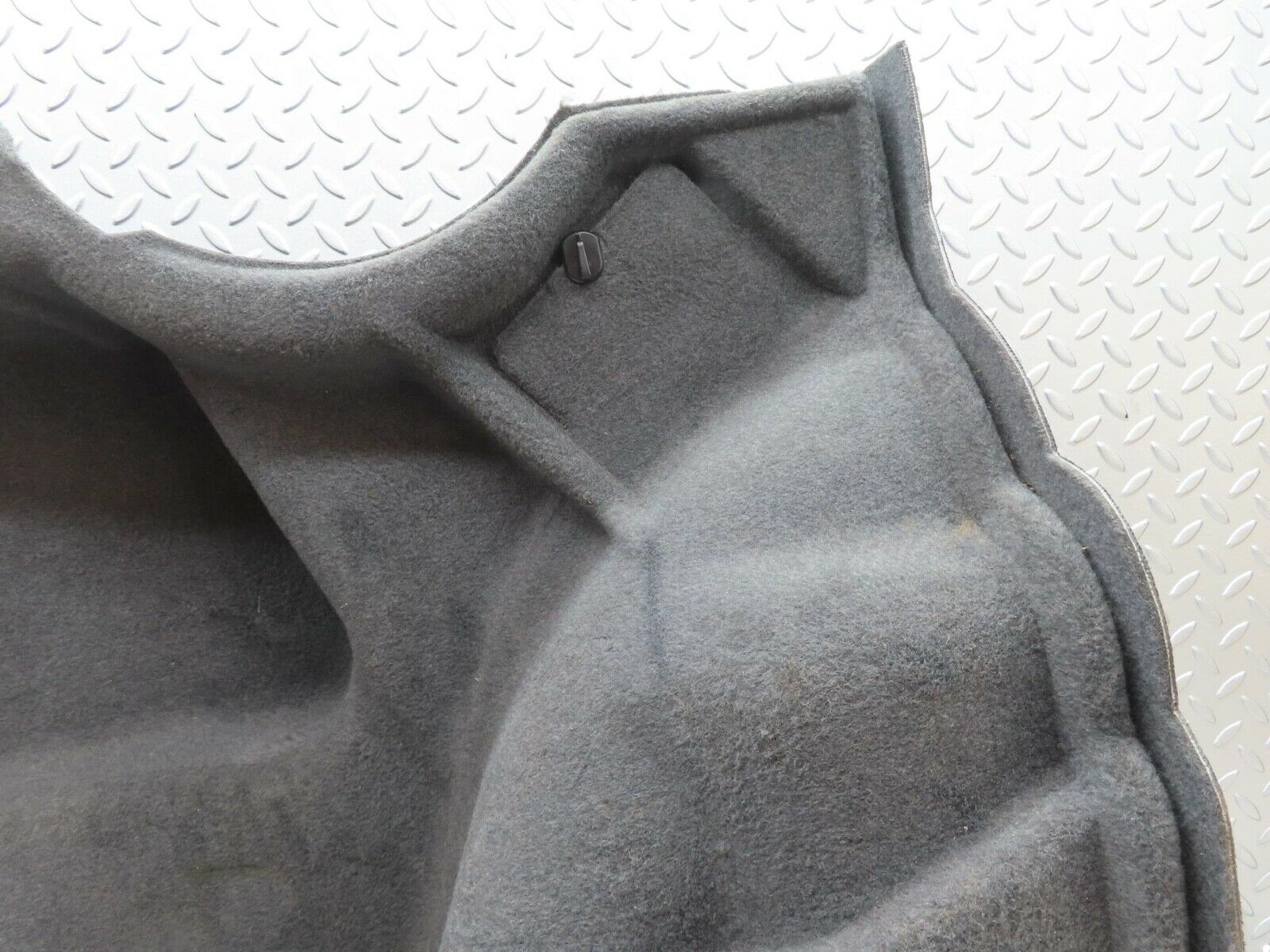 16483 Mercedes-Benz W124 260E Trunk Panel Cover Left 1246901026