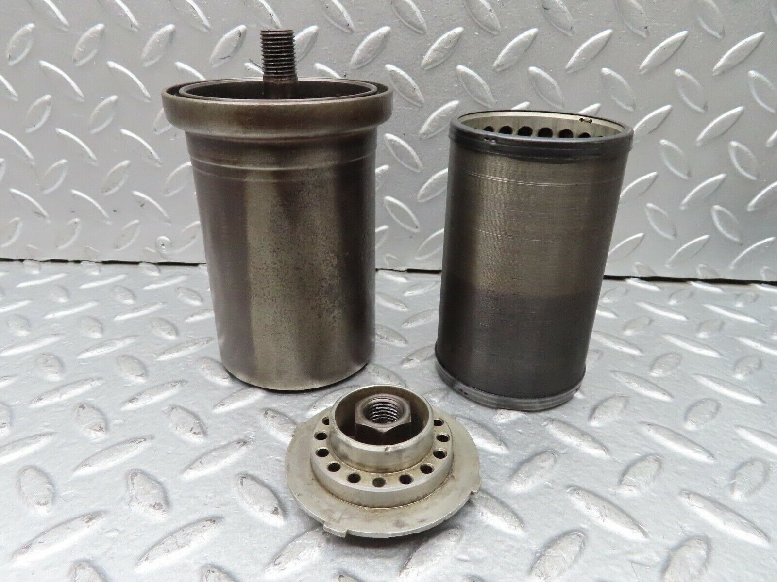 18559 Mercedes-Benz W136 170V Oil Filter Housing 1811840008