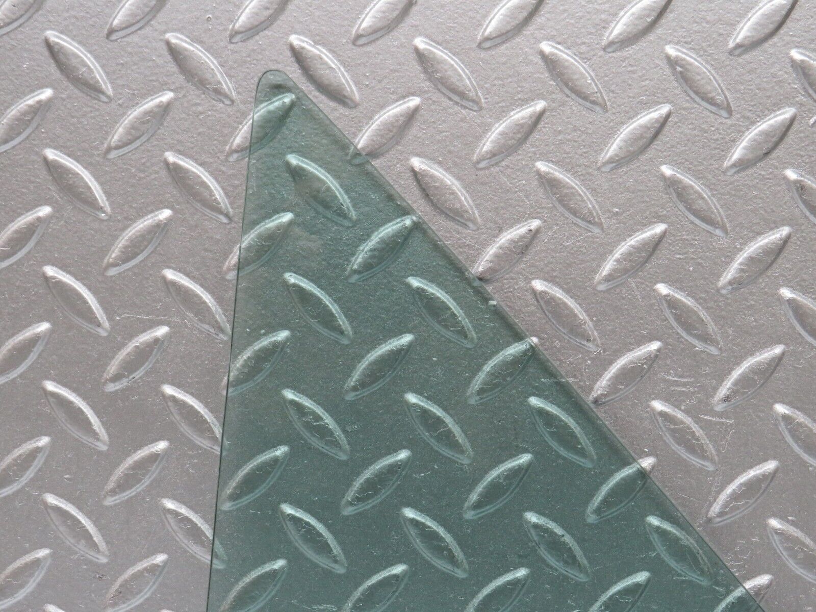 34063 Mercedes-Benz W124 260E Rear Right Quarter Window Glass