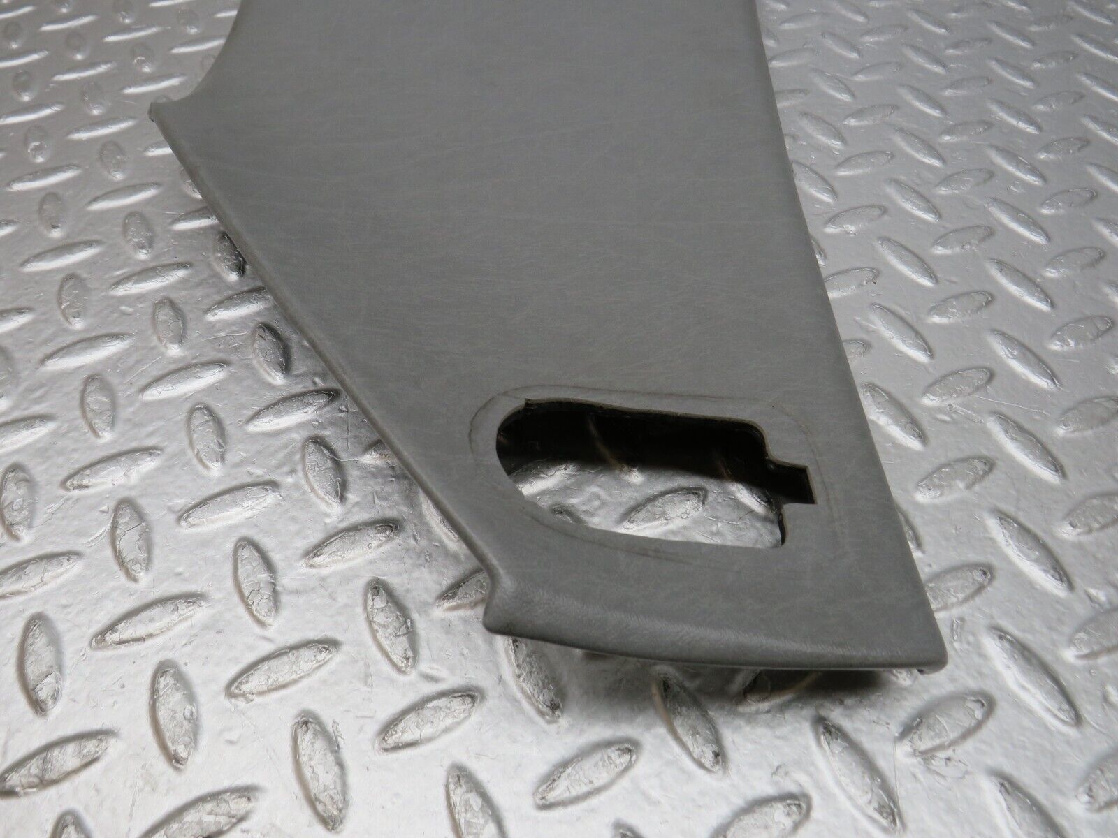 35960 Mercedes-Benz W126 420SE C Pillar Cover Panel Right Side Grey 1266950444