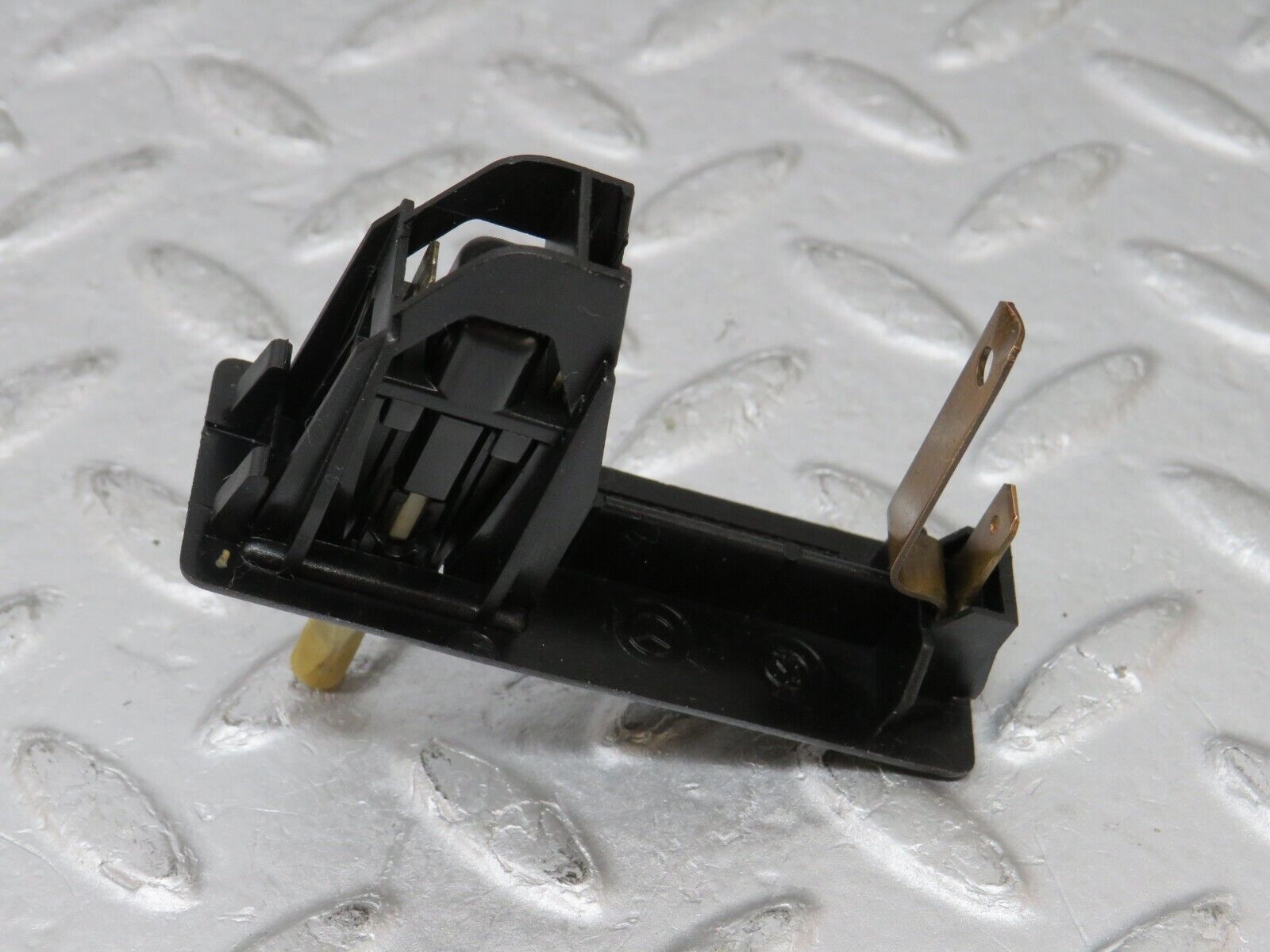 36054 Mercedes-Benz W126 420SE Trunk Boot Light Switch 2018201211