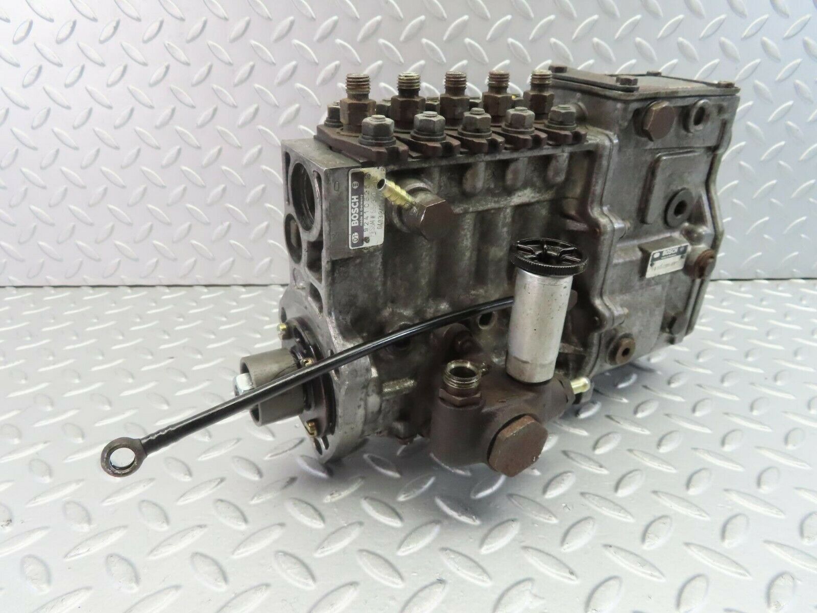 7556 Mercedes-Benz Diesel Fuel Injection Pump OM617 300D 1415115710
