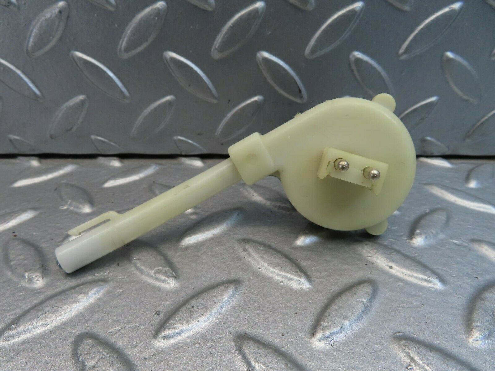 11496 Mercedes-Benz C123 230CE Coupe Heater Regulator