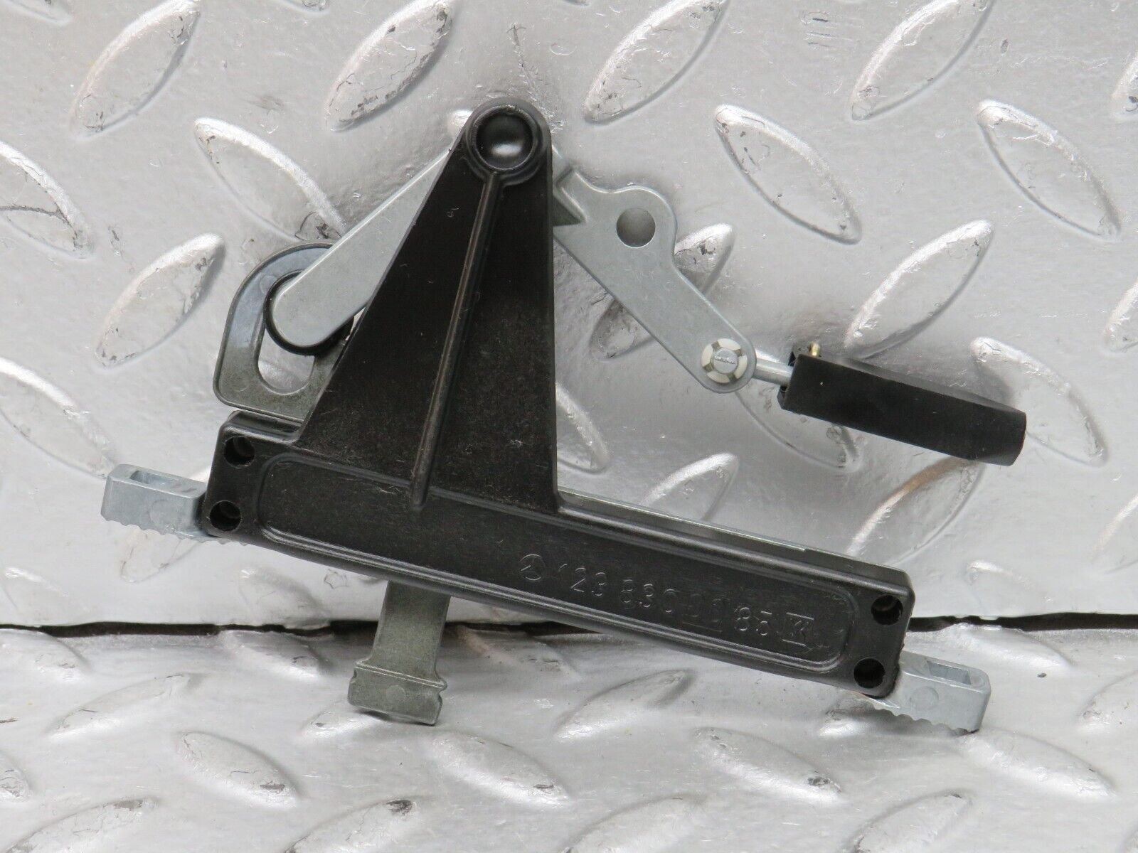 28657 Mercedes-Benz W123 230E Heater Control Switch 1238300085