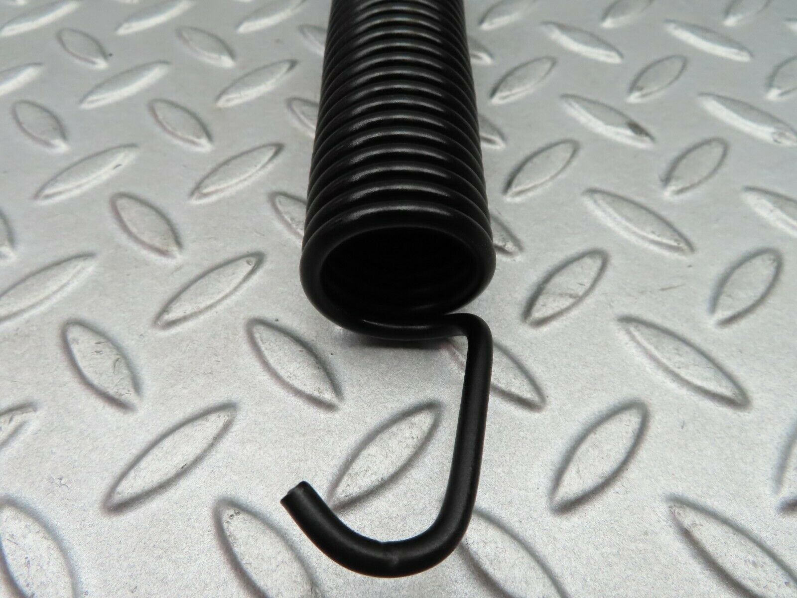 5726 Mercedes-Benz W123 200 Trunk Lid Hinge Spring