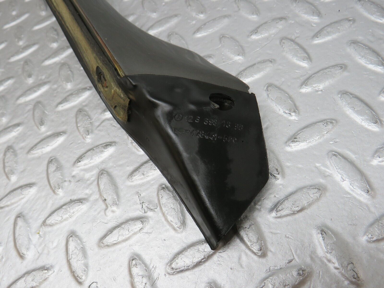 36057 Mercedes-Benz W126 420SE A Pillar Exterior Trim Right Side 1266981698