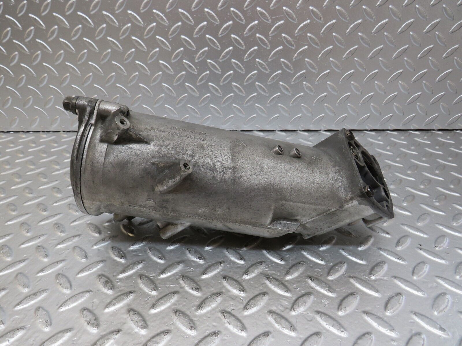 25364 Mercedes-Benz W201 190D Oil Filter Housing 6011840602