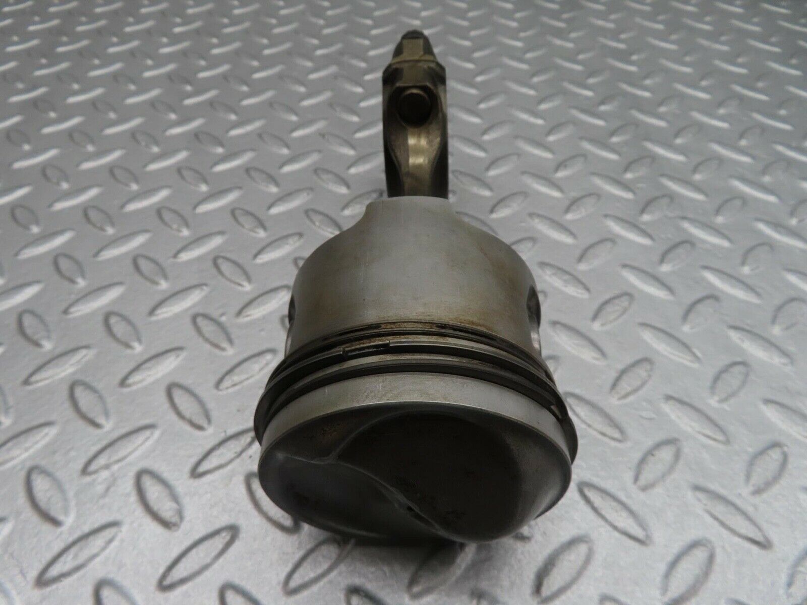 15985 Mercedes-Benz W123 280E Piston With Connecting Rod 85.975 mm