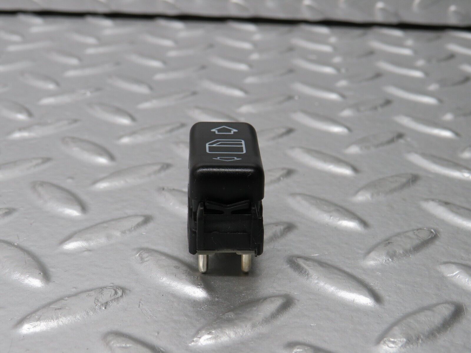 31229 Mercedes-Benz S124 220TE Electric Window Switch Left Side 1248209310