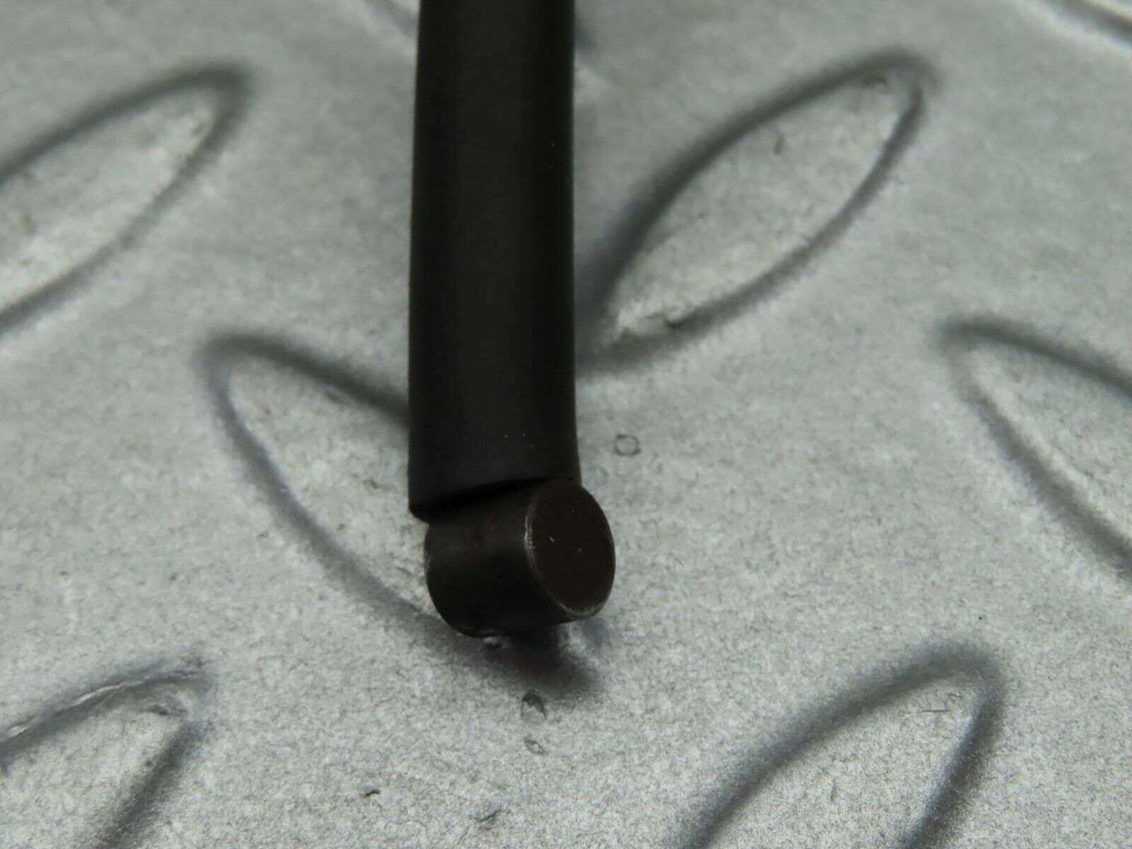 5929 Mercedes-Benz W123 200 Bonnet Release Cable