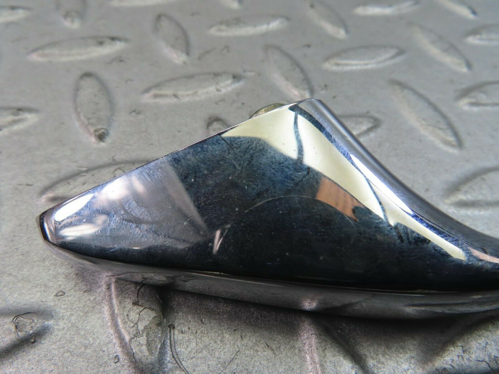 8792 Mercedes-Benz W115 Chrome Door Handle Rear Right 1157660401