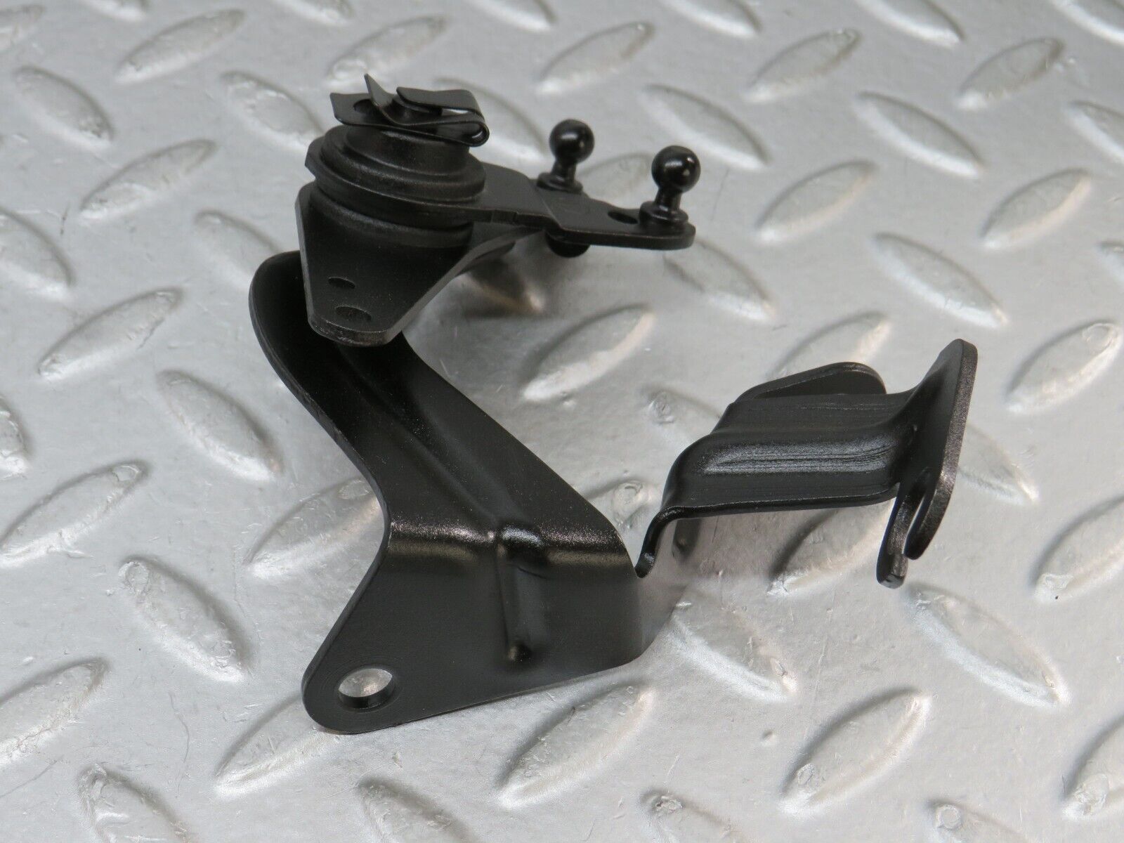 36359 Mercedes-Benz W126 420SE Accelerator Throttle Linkage