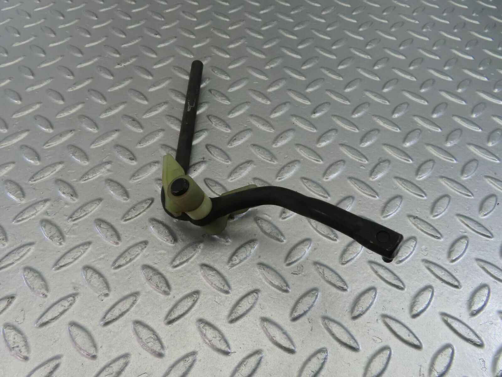 10070 Mercedes-Benz C123 230CE Coupe Accelerator Pedal Linkage