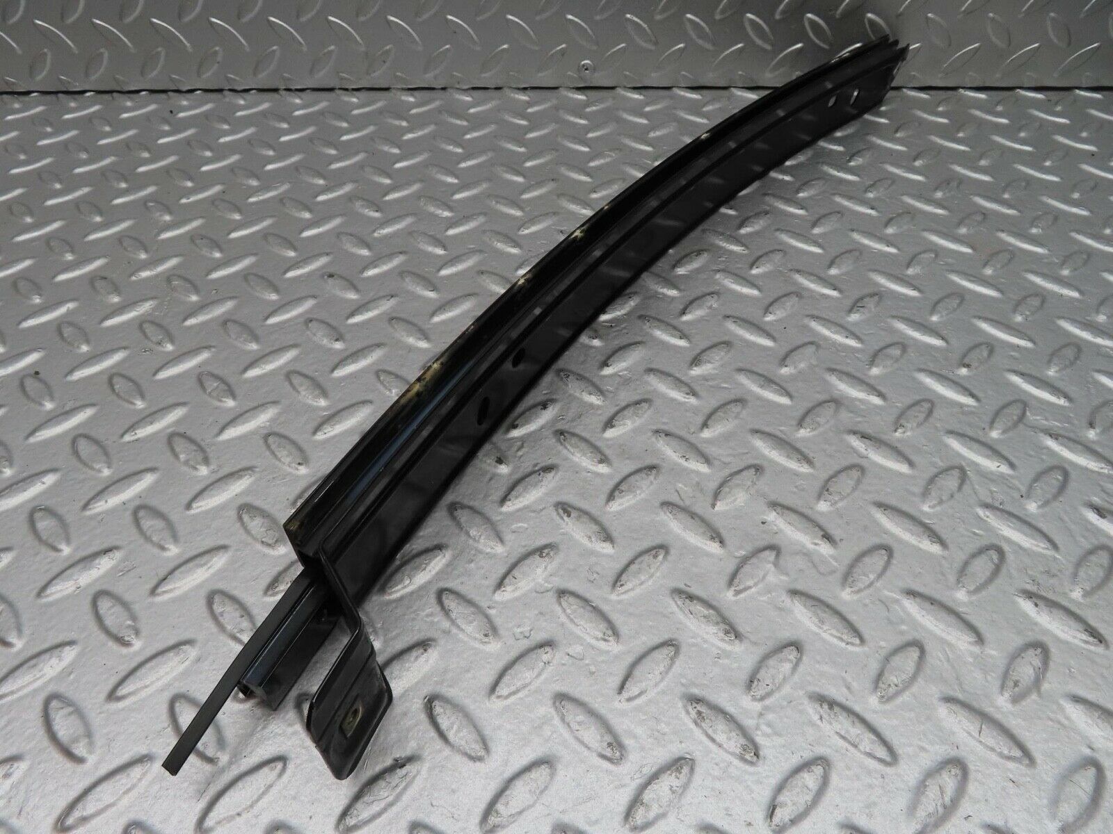 15027 Mercedes-Benz W140 S320 Rear Right Door Window Channel