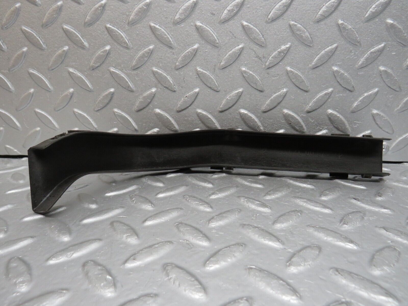 38657 Mercedes-Benz R129 280SL Coupe Ignition Coil Lead Cover 1295460064