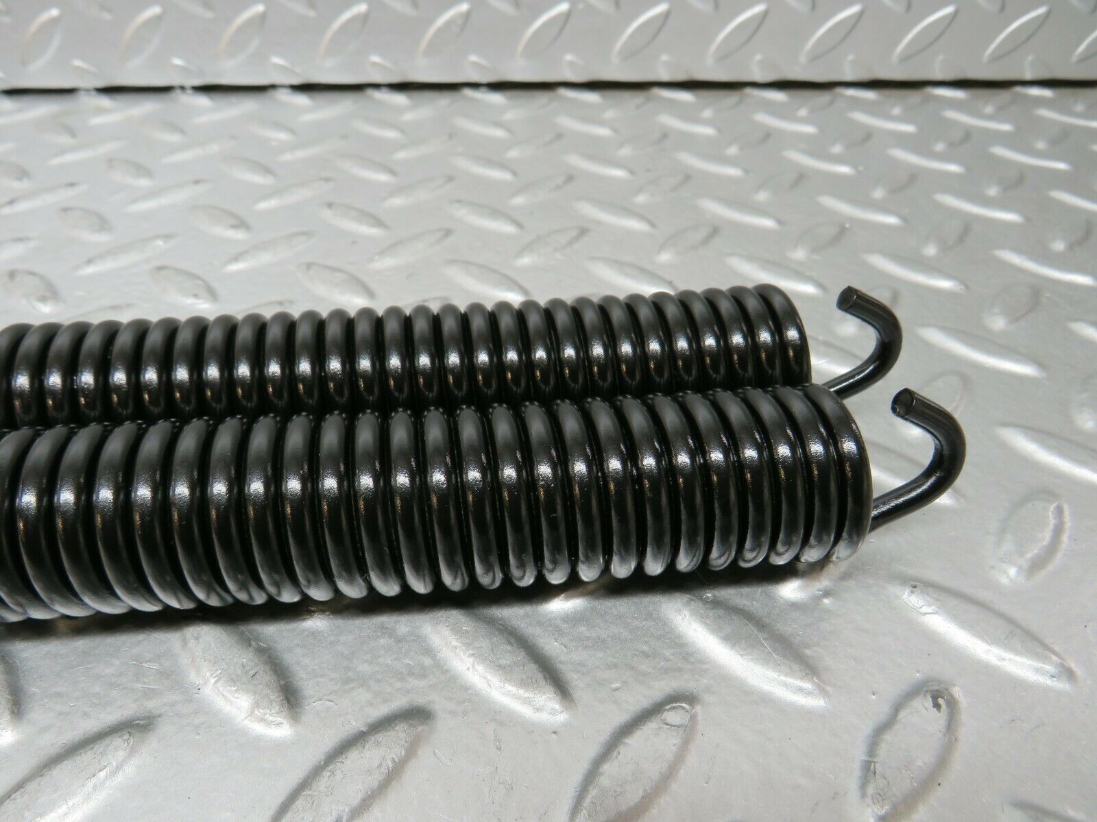 23836 Mercedes-Benz C107 450SLC Coupe Bonnet Hinge Spring Pair