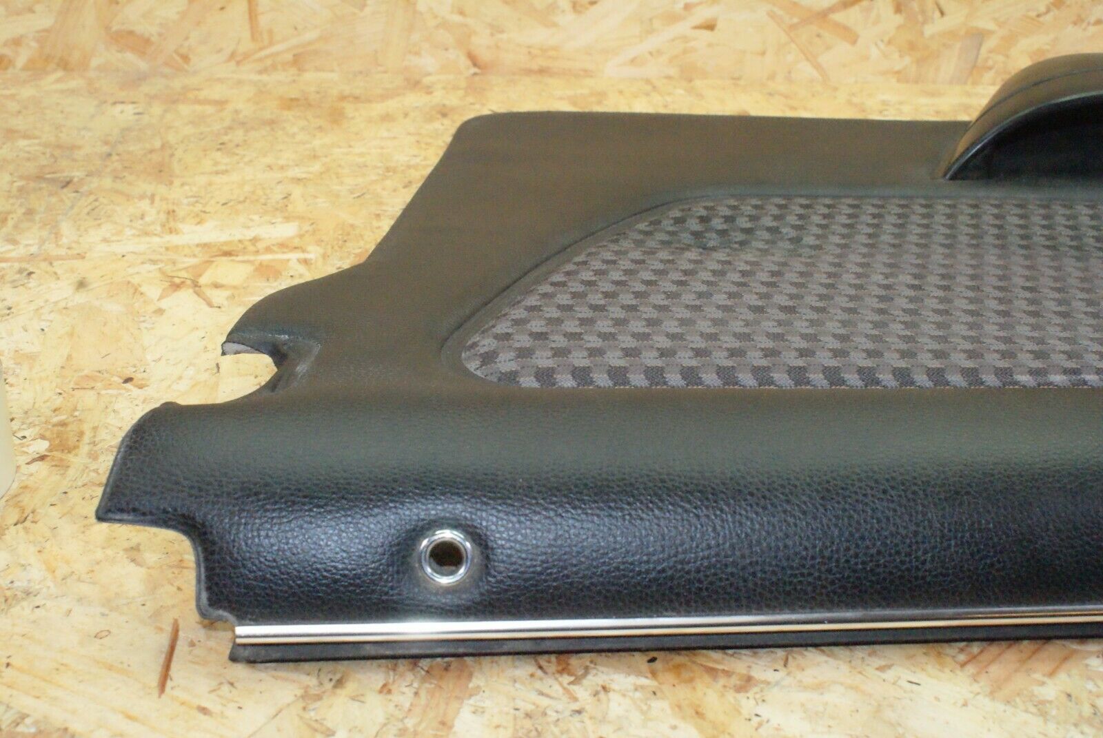 2330 Mercedes-Benz W123 280E Front Right Door Card