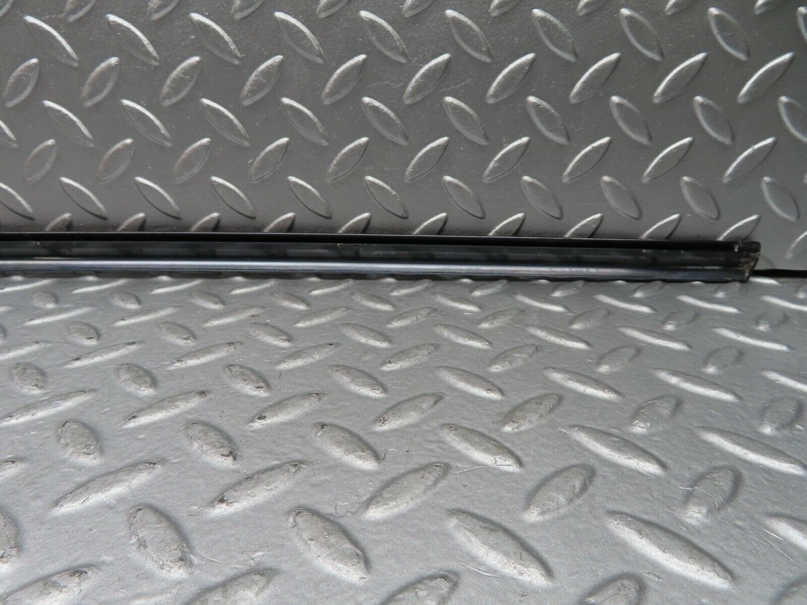 20162 Mercedes-Benz R129 300SL Coupe Left Door Chrome Moulding Trim