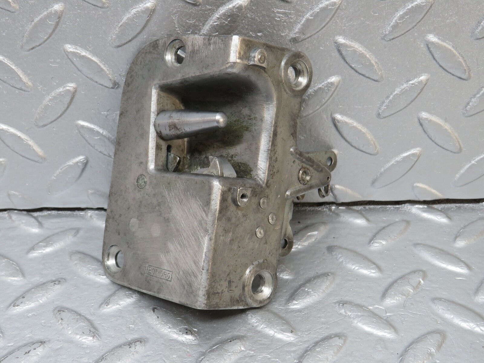 40283 Mercedes-Benz W110 230 Rear Left Door Lock Mechanism