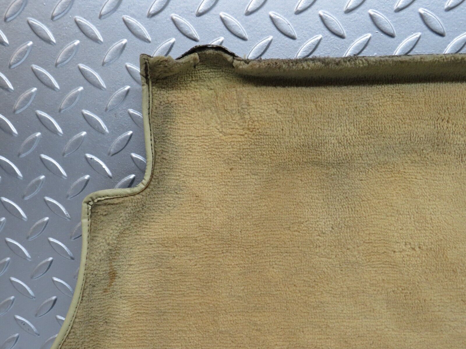 34378 Mercedes-Benz C126 380SEC Coupe Fuel Tank Cover Plate