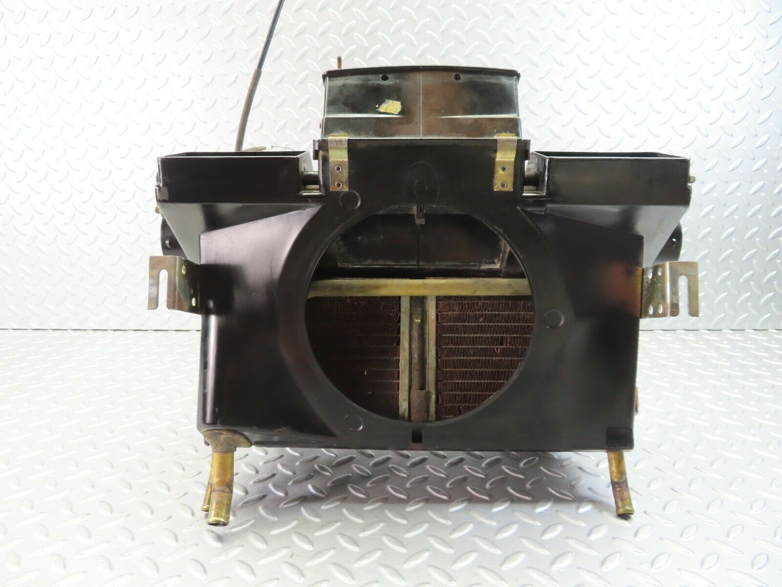 8048 Mercedes-Benz W115 220D Heater Box Blower Housing Behr