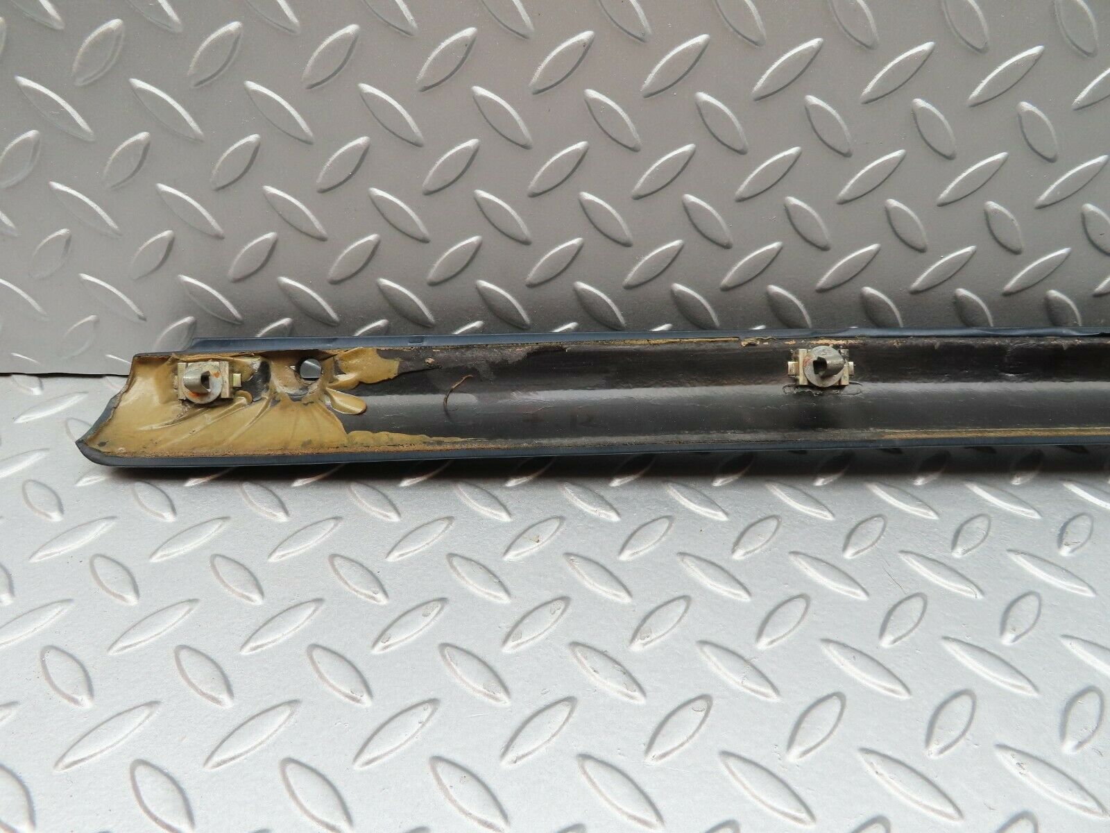 3432 Mercedes-Benz W115 220D Front Right Upper Door Panel Blue