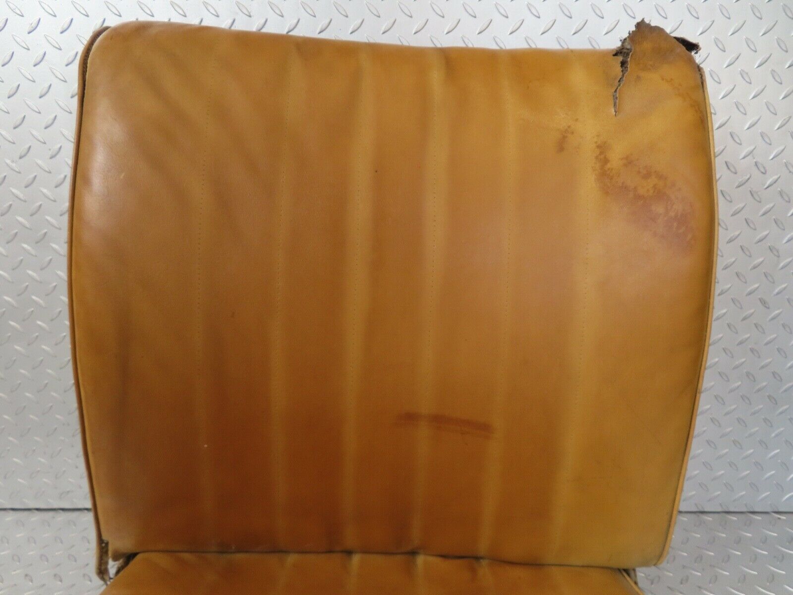 18761 Mercedes-Benz W120 W121 Ponton Front Right Seat Beige