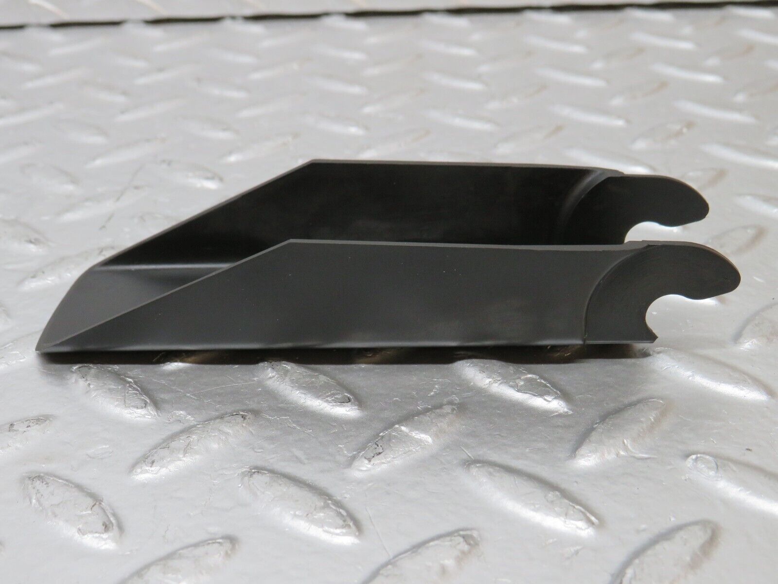 31253 Mercedes-Benz S124 220TE Windscreen Wiper Arm Cover Bosch 1248240349