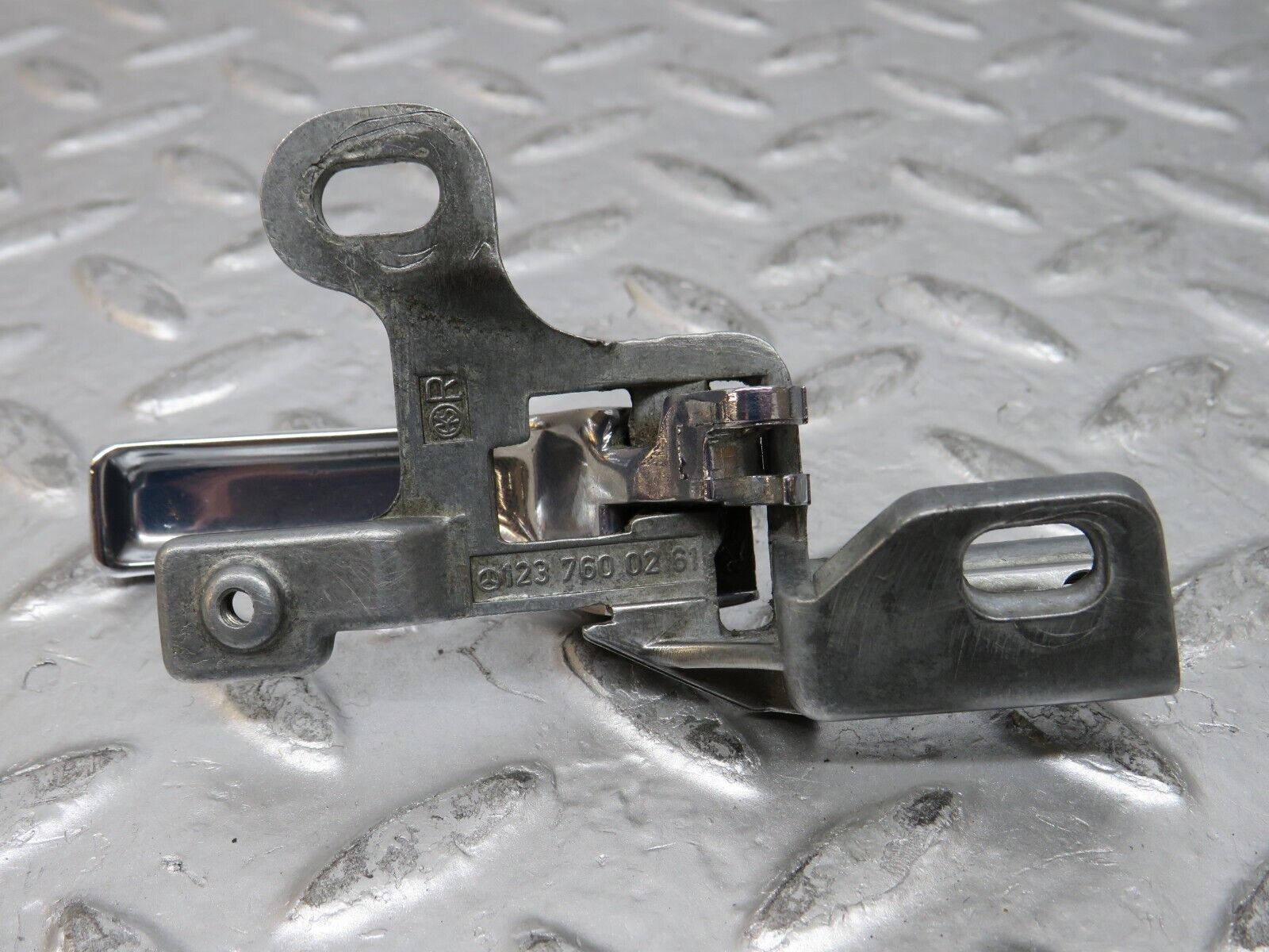 26811 Mercedes-Benz W123 240D Rear Right Interior Door Handle 1237600261