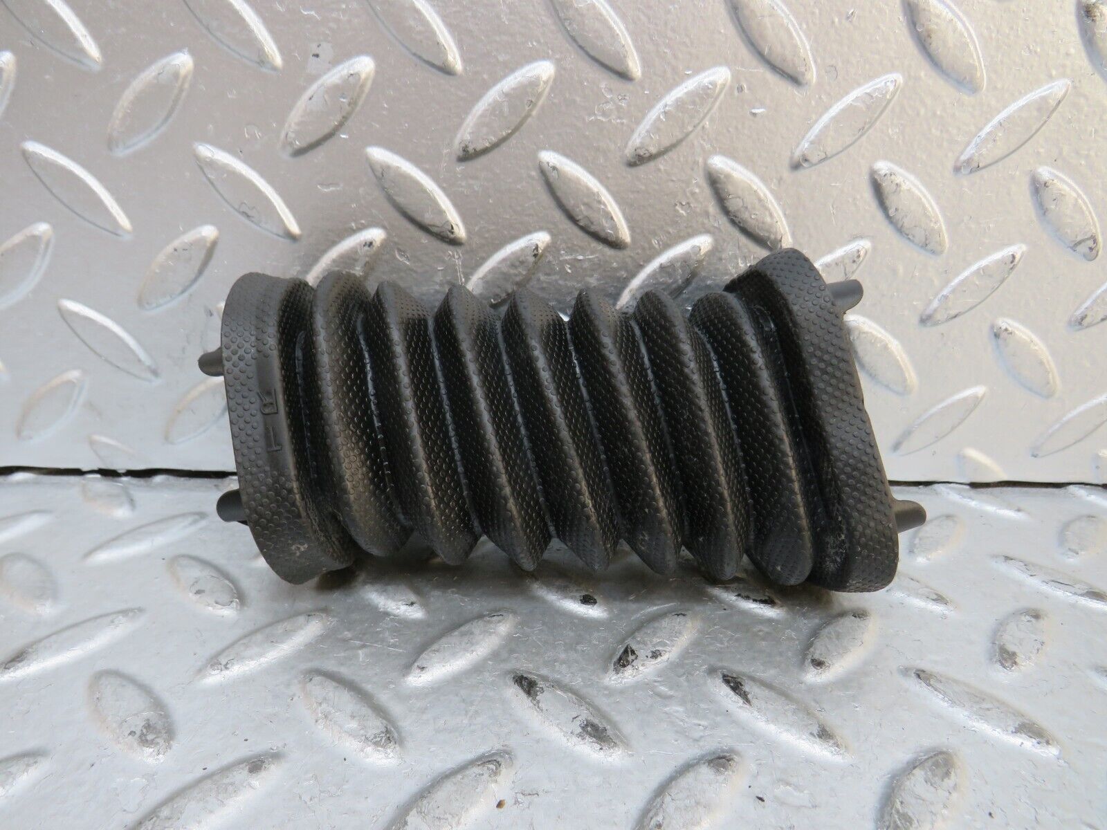 29103 Mercedes-Benz C124 320CE Coupe Harness Protector Rubber 2048210197