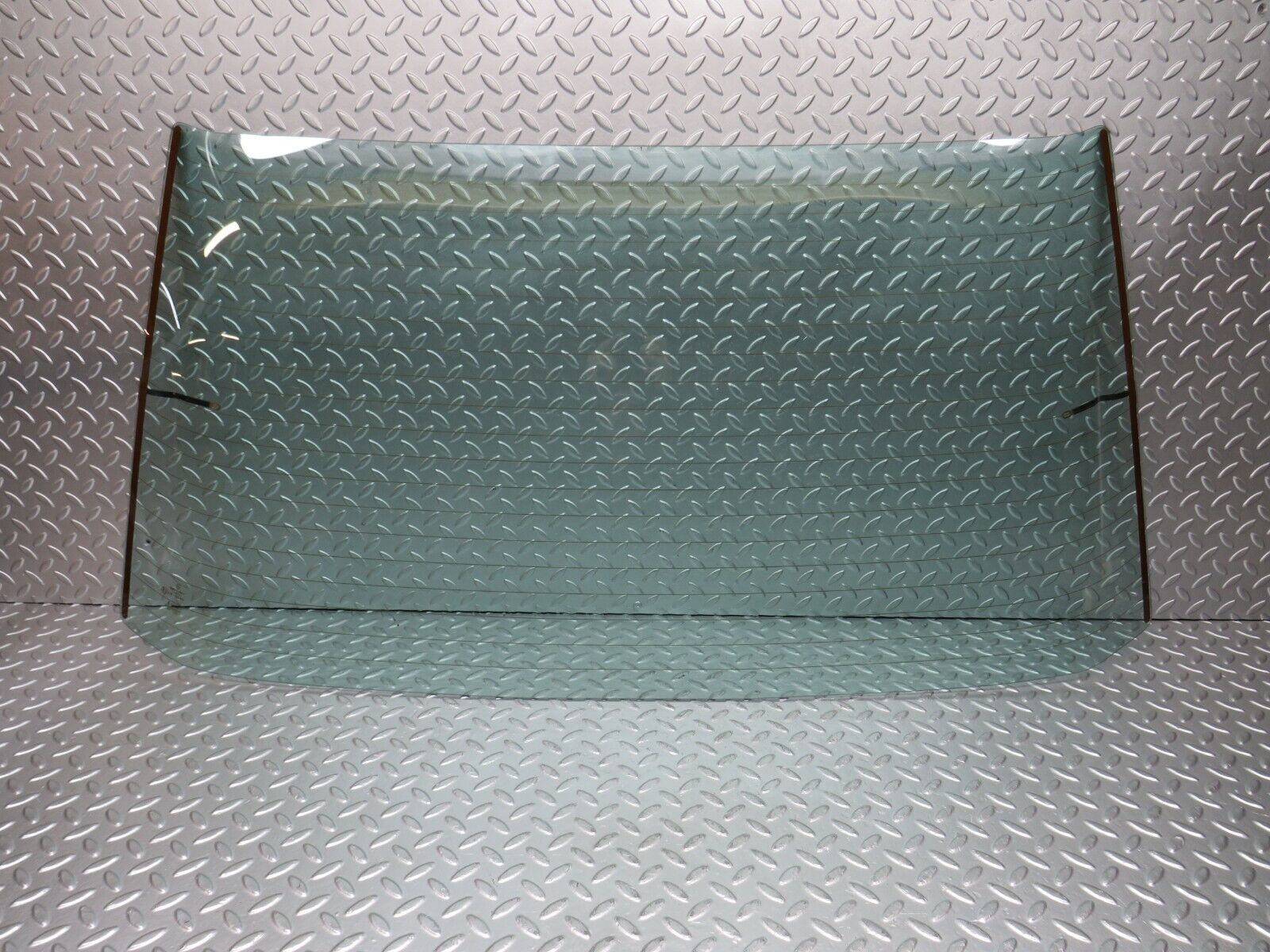 30582 Mercedes-Benz W201 190E 2.0L Rear Heated Windscreen