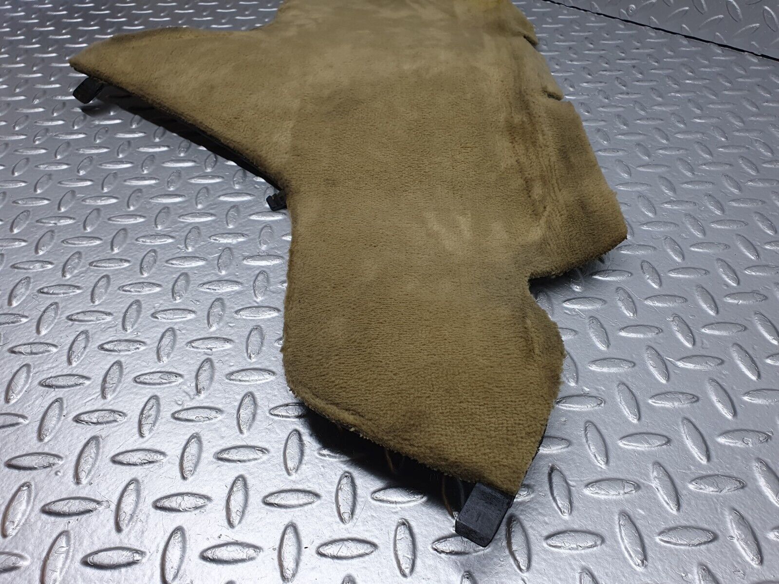 41064 Mercedes-Benz W126 300SE Centre Console Carpet Right Beige 1266831225