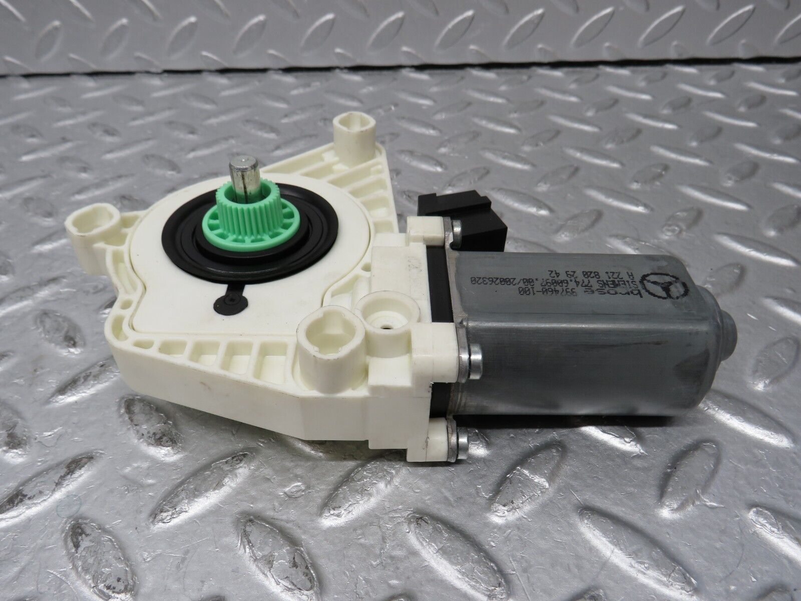 35163 Mercedes-Benz W221 Rear Left Window Regulator Motor 2218202942